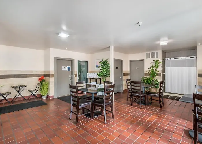 Red Lion Inn & Suites Sequim At Olympic National Park