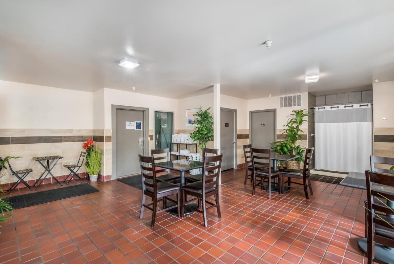 Red Lion & At Olympic National Park Hotel Sequim